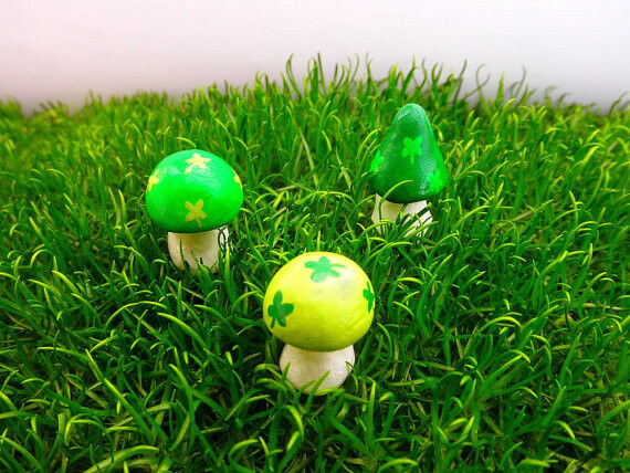 Fairy Garden St. Patrick's Day Miniature Mushrooms Shamrock Decoration