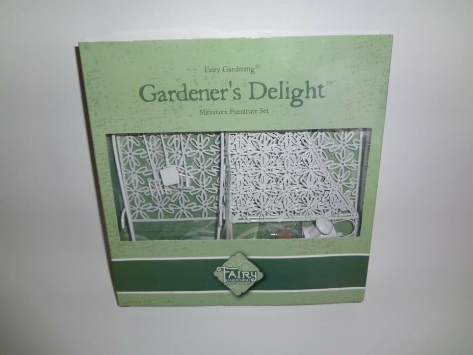 BRAND NEW FAIRY GARDENING GARDENERS DELIGHT MINIATURE FURNITURE SET NOT A TOY