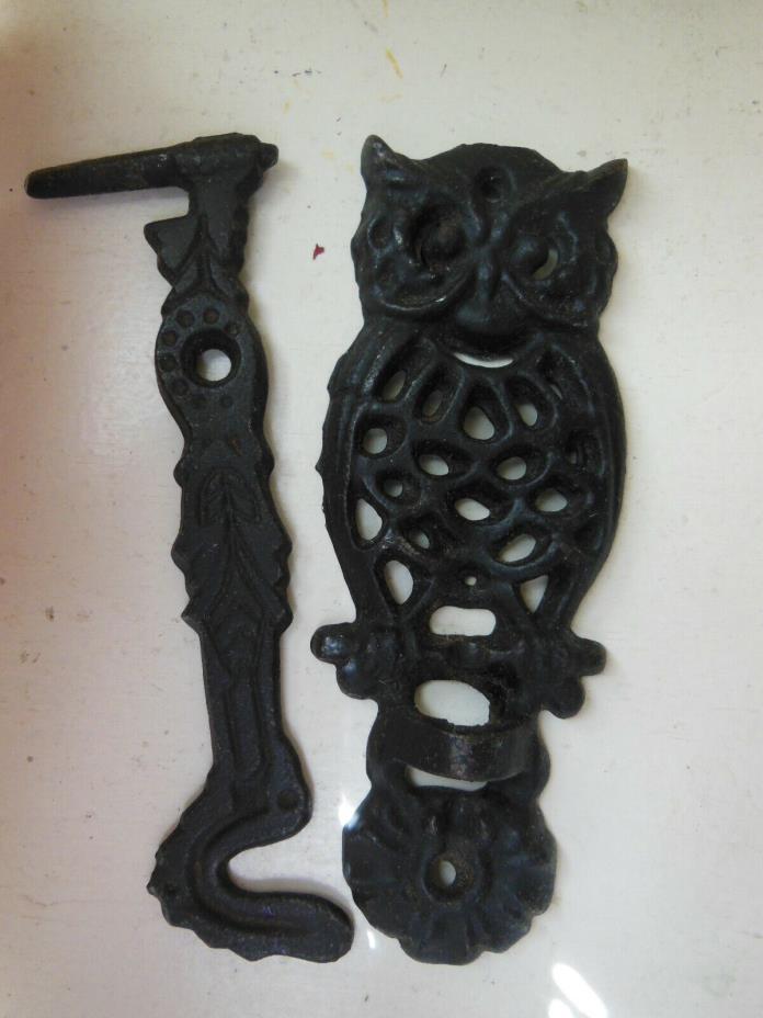 Vintage Cast Iron OWL Wall Mount Swivel Plant Hook Hanger Bracket