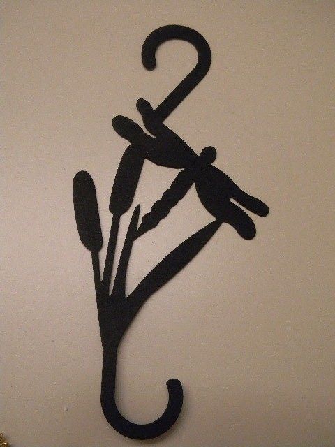 Dragonfly with Cat Tails Plant Hook ~ Birdfeeder Hanger - Black Metal - NWOT