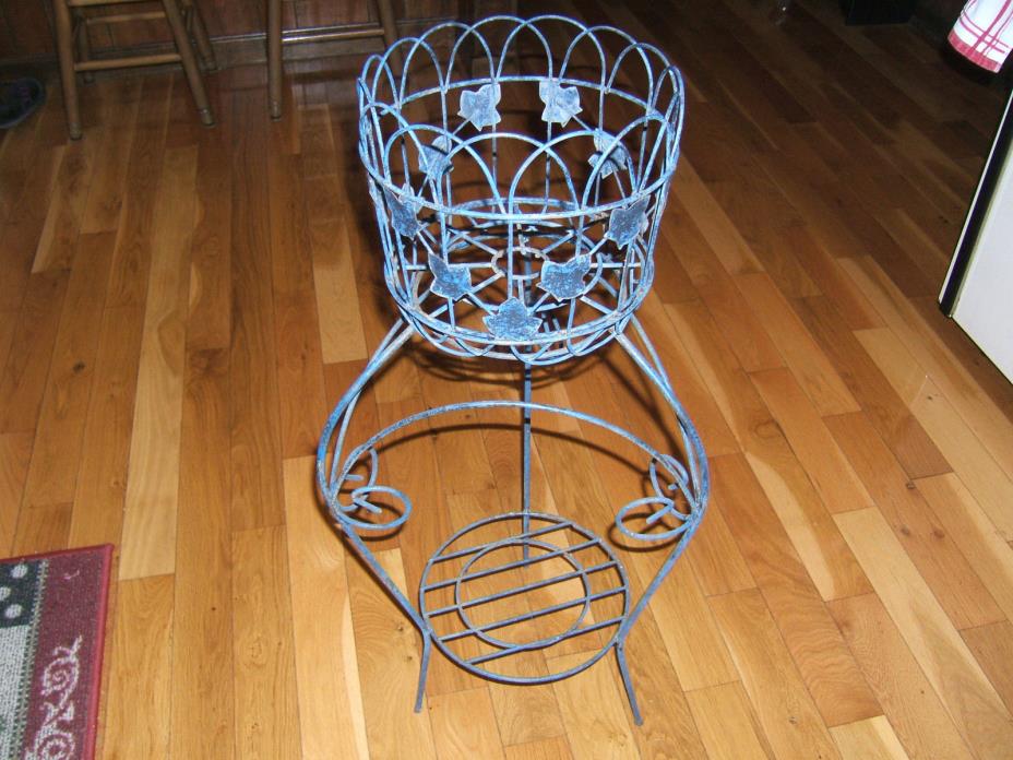 BLUE & BLACK IVY LEAF METAL~WIRE TWO TIER PLANT STAND (REMOVABLE BASKET) L@@K