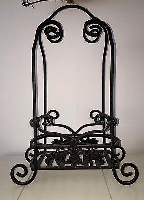 Wrought Iron Fleur De Lis Holder Scroll Rod Metal Wine Bottle Holder Rack