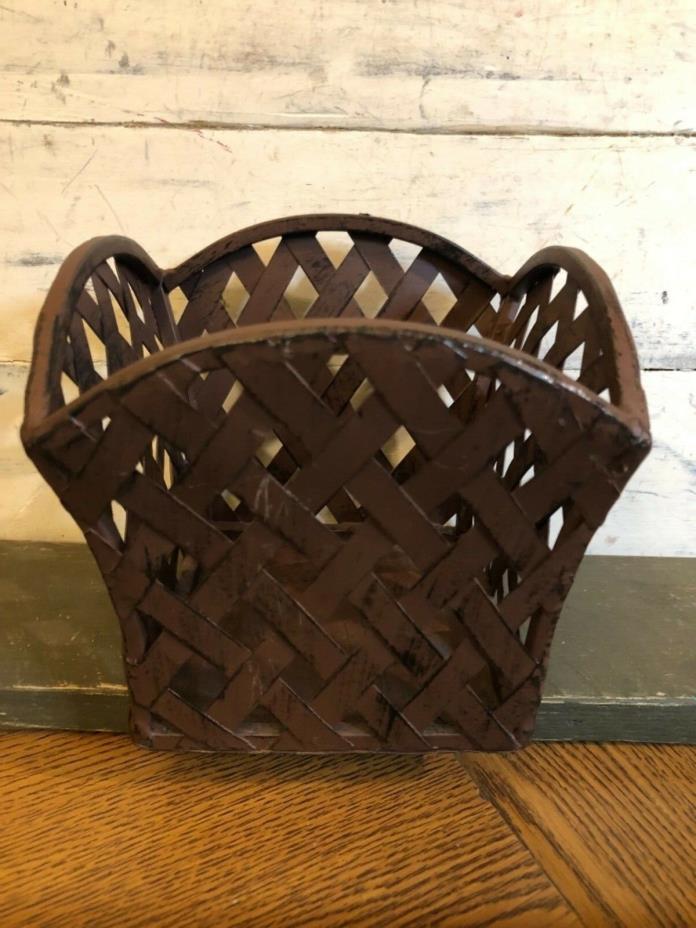 Vintage Metal Decorative Planter/Garden Pot Holder/Basket