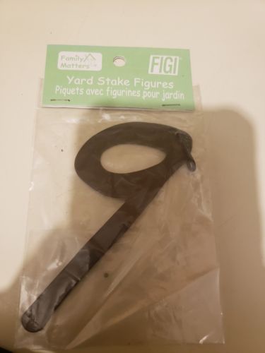 FAMILY MATTERS YARD STAKE by Figi #9 MIP