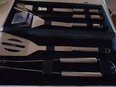 GRANDE CHEF STAINLESS STEEL 6 PC BBQ TOOL SET WITH CASE.....NEW