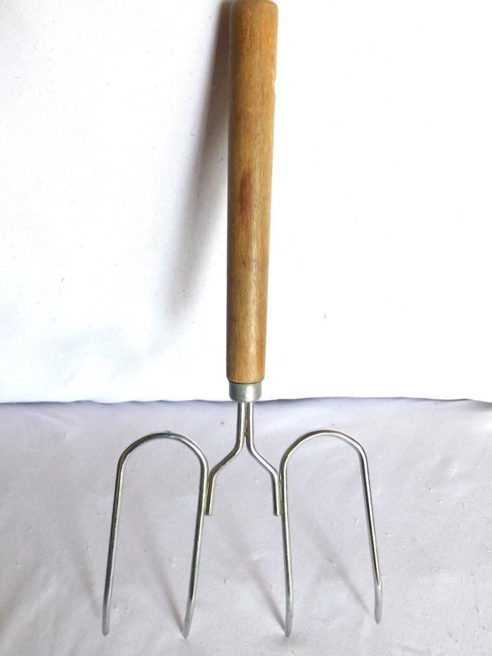 (1) 4 Prong Steel Meat Poultry Roast Turkey Lifting Fork w/ Wood Handle