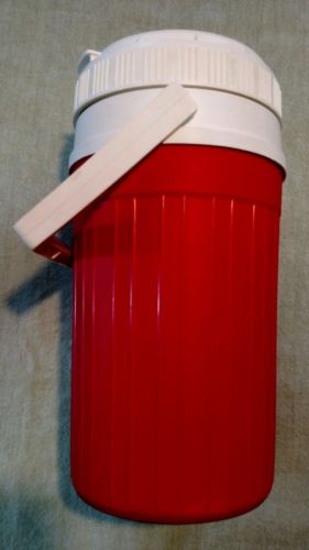 VTG IGLOO Half Gallon Water Cooler Jug  - Red - Snap Top