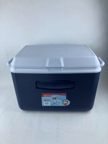 Rubbermaid 48 Qt. Navy Blue Plastic Chest Cooler, Modern Red