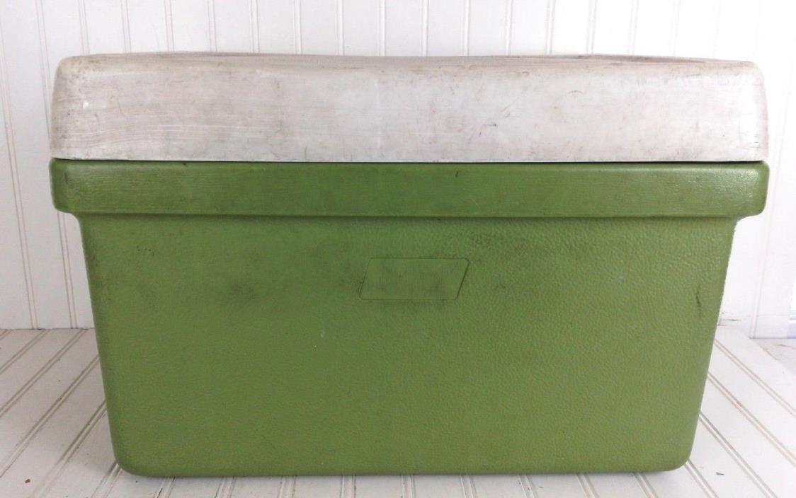 Vintage Coleman Cooler Green 21x13x14  bottle openers and drain