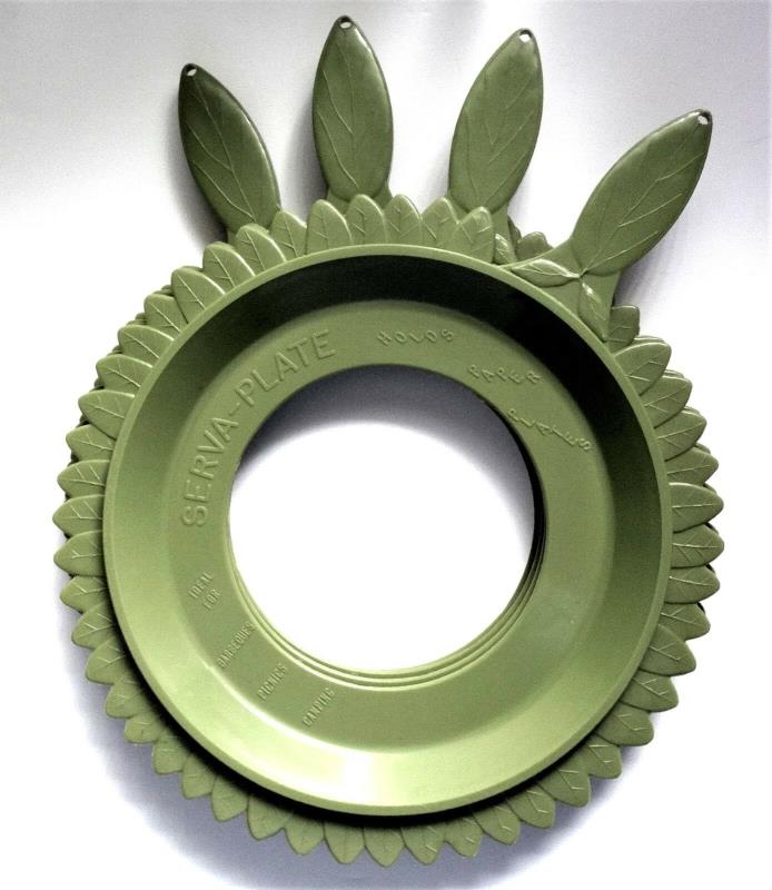 Vintage Paper Plate Holders 70s Set Avocado Green W Handles Picnic