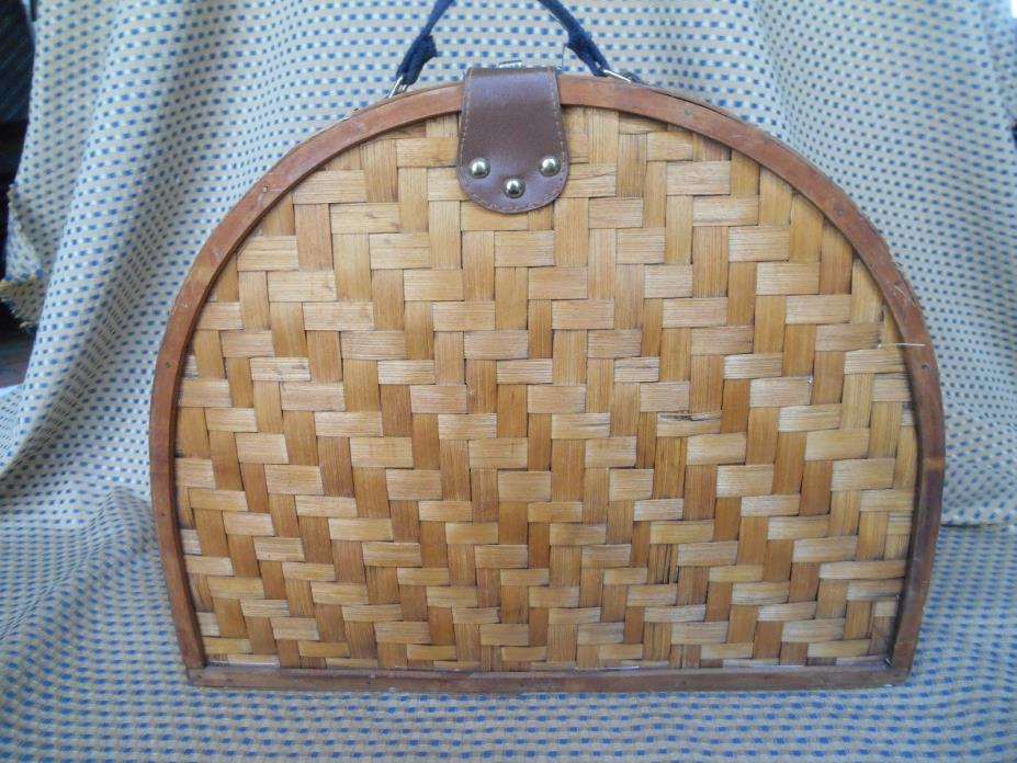 Large Tan Wicker Half Circle Country Picnic Basket Checked Inside