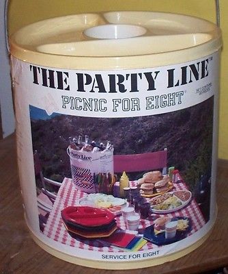 RARE VINTAGE COLLECTIBLE THE PARTY LINE PICNIC FOR EIGHT BUCKET BASKET UNIQUE