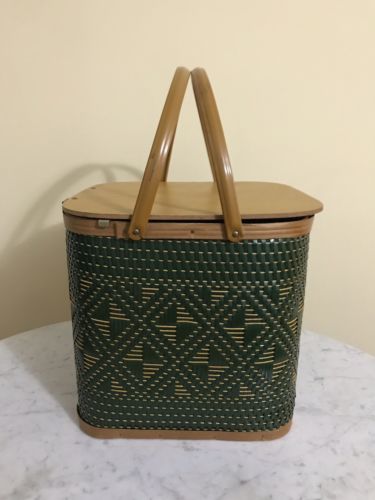 Vintage Picnic Basket Square Hawkeye Burlington Green w/ Two Pie Holder Inserts