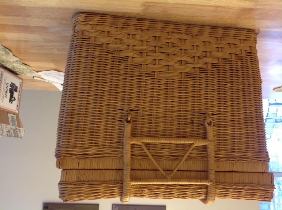 Picnic Basket Large, 17x15x12.5, wicker, vintage