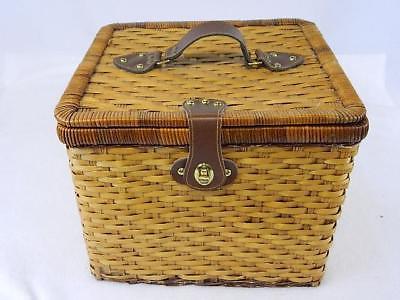 Wooden Wicker Picnic Basket Set For 4 Brand New -- NEW Never Used