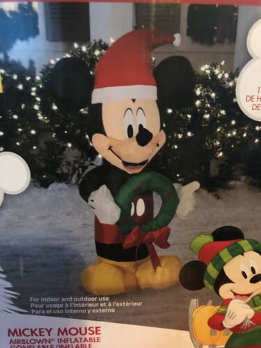 Christmas Disney 3.5 ft Mickey Mouse with Wreath Airblown Inflatable NIB