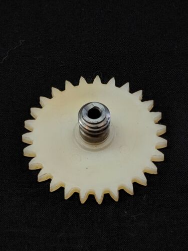 Stihl 028 WB Chainsaw Oiler Worm Spur Gear OEM 1117 647 1801
