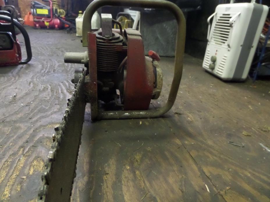 chain saw for parts or repair.not sure of make??.