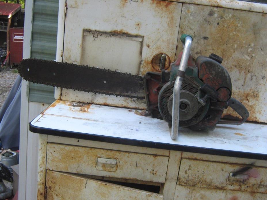 VINTAGE COLLECTIBLE Chainsaw Homelite   6-22