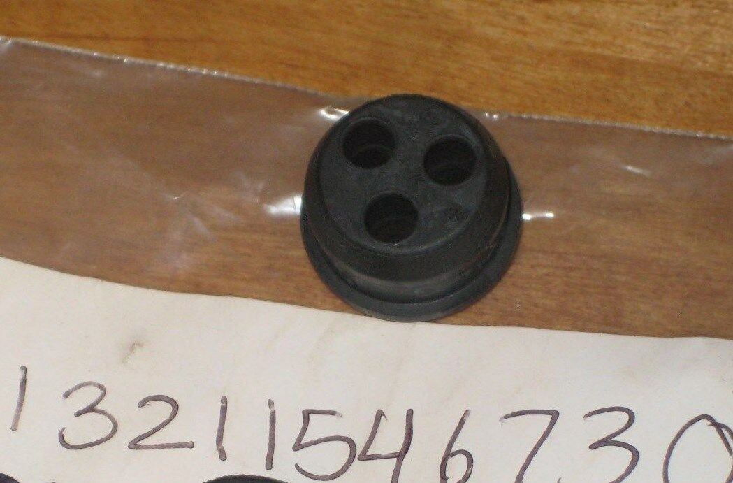 OEM ECHO Fuel Grommet Part #13211546730 Fits multiple models.Sold individually.