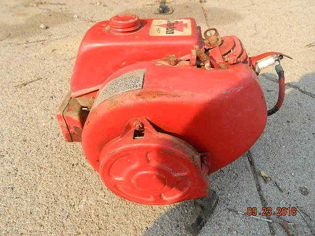 Vintage clinton panther go kart  ?   engine 500   2 3/.4 HP