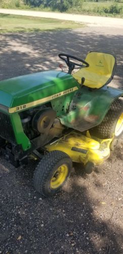 John Deere 312 Garden Tractor