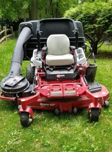 Exmark zero turn mower / 60