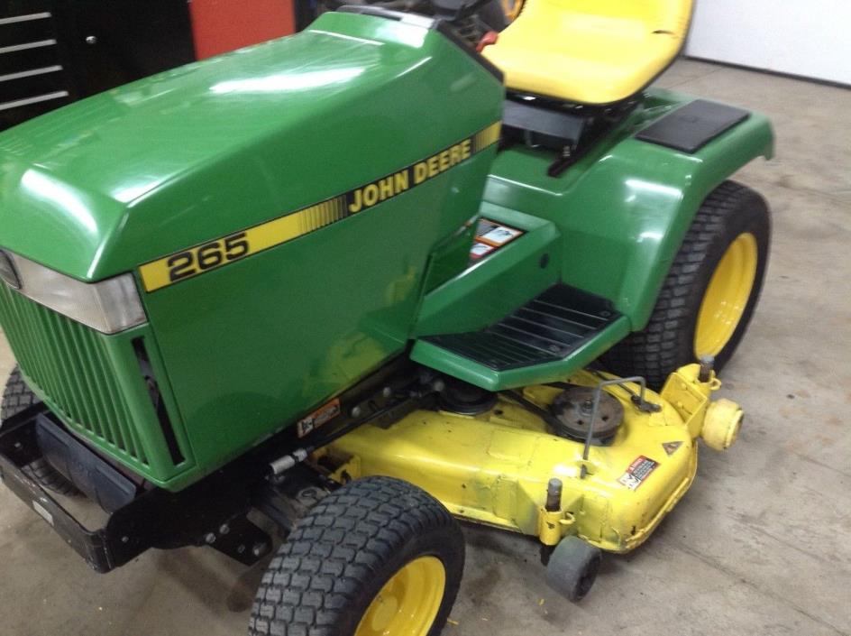 John Deere 265 Garden Tractor