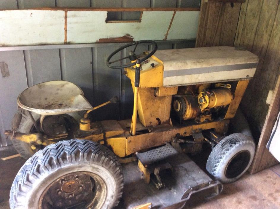 1963 cub cadet garden tractor with hitch, 42 inch, 7 hp, for restoration.