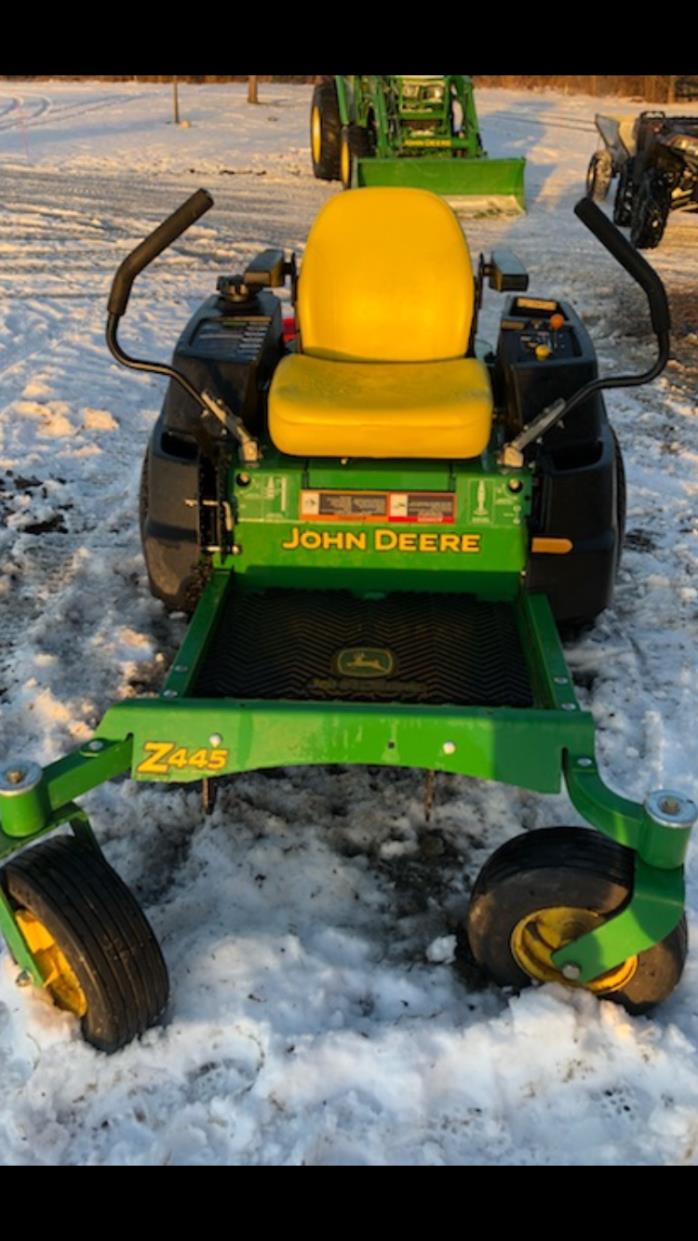 2013 John Deere Z445 Zero Turn Lawn Mower w/ 54