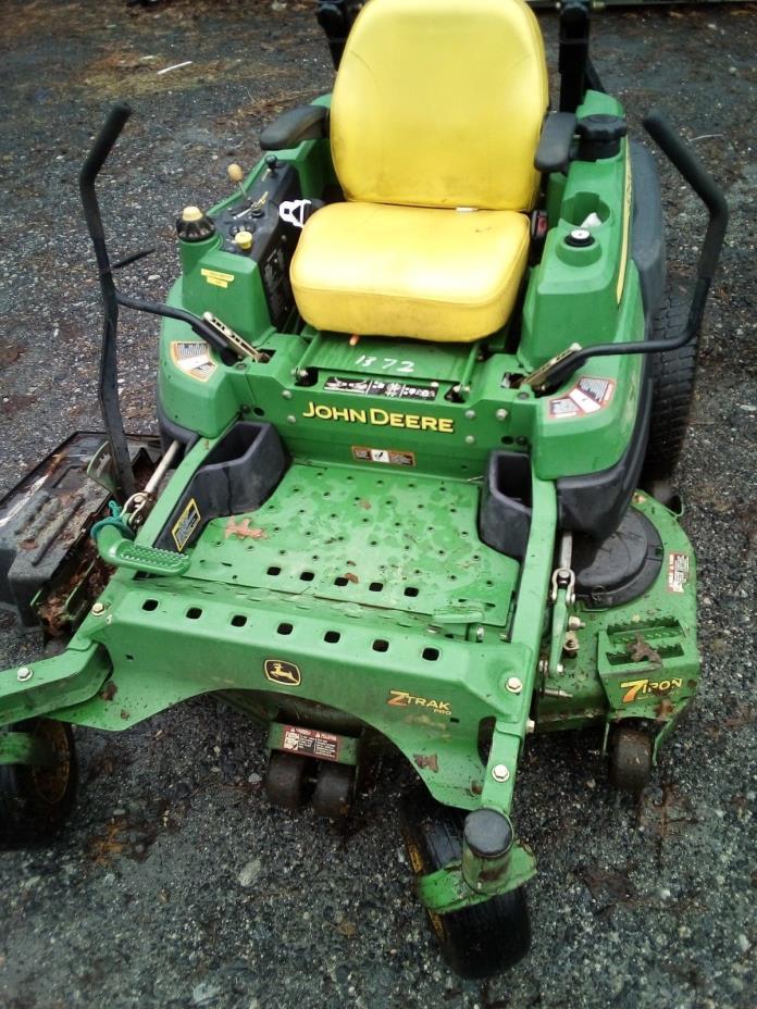 John Deere Z925A  Zero Turn 24.5 hp. Kawasaki Gas 54