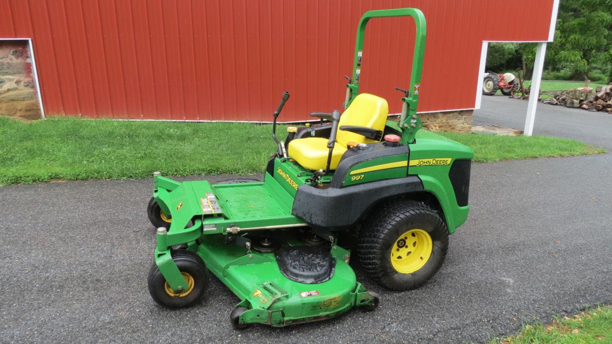 2011 ONE OWNER JOHN DEERE 997 COMMERIAL ZERO TURN MOWER DIESEL 72