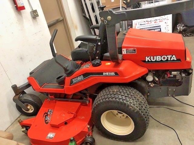 2006 Kubota ZD28 Diesel Lawn Mower Excellent Condition Less than 100 Hours