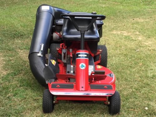 Snapper Riding Mower 33in 14.5HP B&S