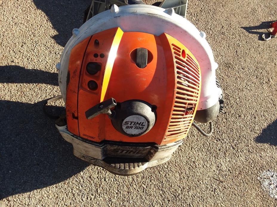 1 STIHL BR 700 Magnum  COMMERCIAL Backpack Leaf Blower great shape