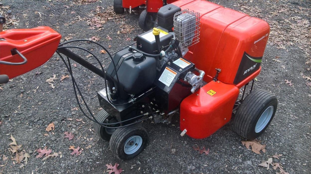 RYAN GA 24 WALK BEHIND GREENS AERATOR GOLF & TURF GREENS AERIFIER LATE MODEL