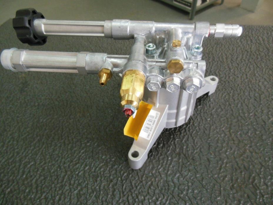 Briggs and Stratton Pressure Washer Pump 704667