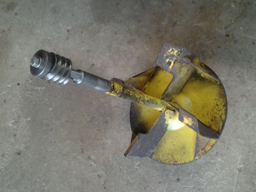 John Deere 726 826 1032 TRS32 Impeller Fan Rotor AM33103 Worm Shaft M45701