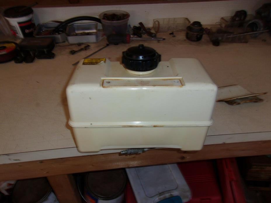 Simplicity 860E fuel tank with brackets and shut off
