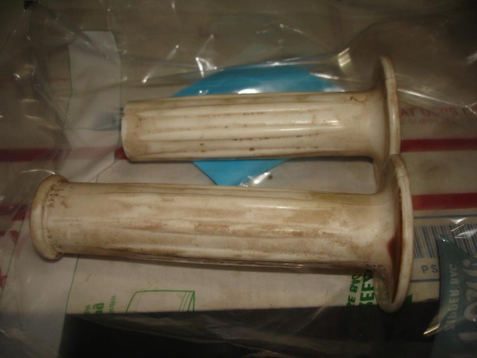 Mantis sv-4b 7222m  garden tiller hand grips    part only bin 348