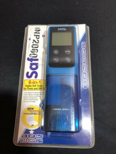 Solaxx MET01A SafeDip Digital Test Meter for pH, Chlorine, Salt and Temperature