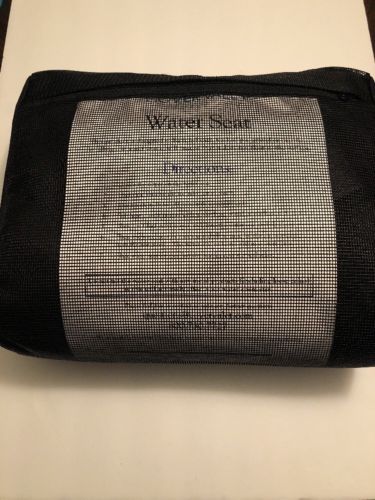 New Cover Valet Brick Water Seat Hot Tub/Spa Booster Seat Cushion Black