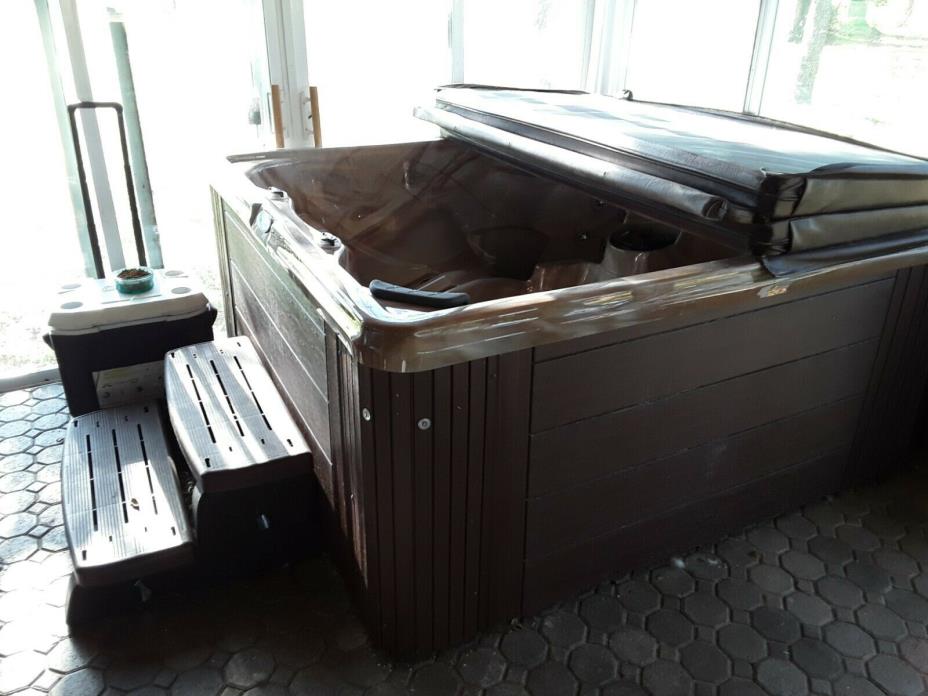 4 seater and lounger hot tub