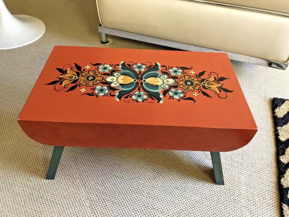 Antique Vintage PAINTED FOLK ART LITTLE WOOD BENCH FOOT STOOL - CLAY COLOR /BLUE