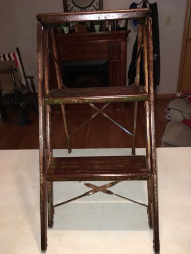 Vintage Folding Metal 3 Step Stool / Ladder