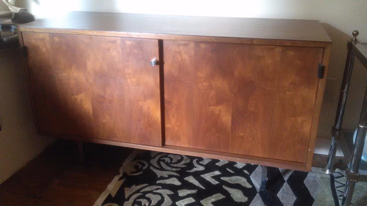 MID CENTURY MODERN FLORENCE KNOLL WALNUT 4' CABINET FOR KNOLL INTERNATIONAL