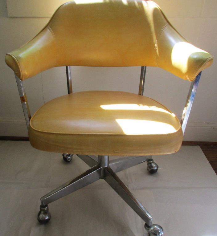 Vintage 70s Swivel Chair on Castors Yellow
