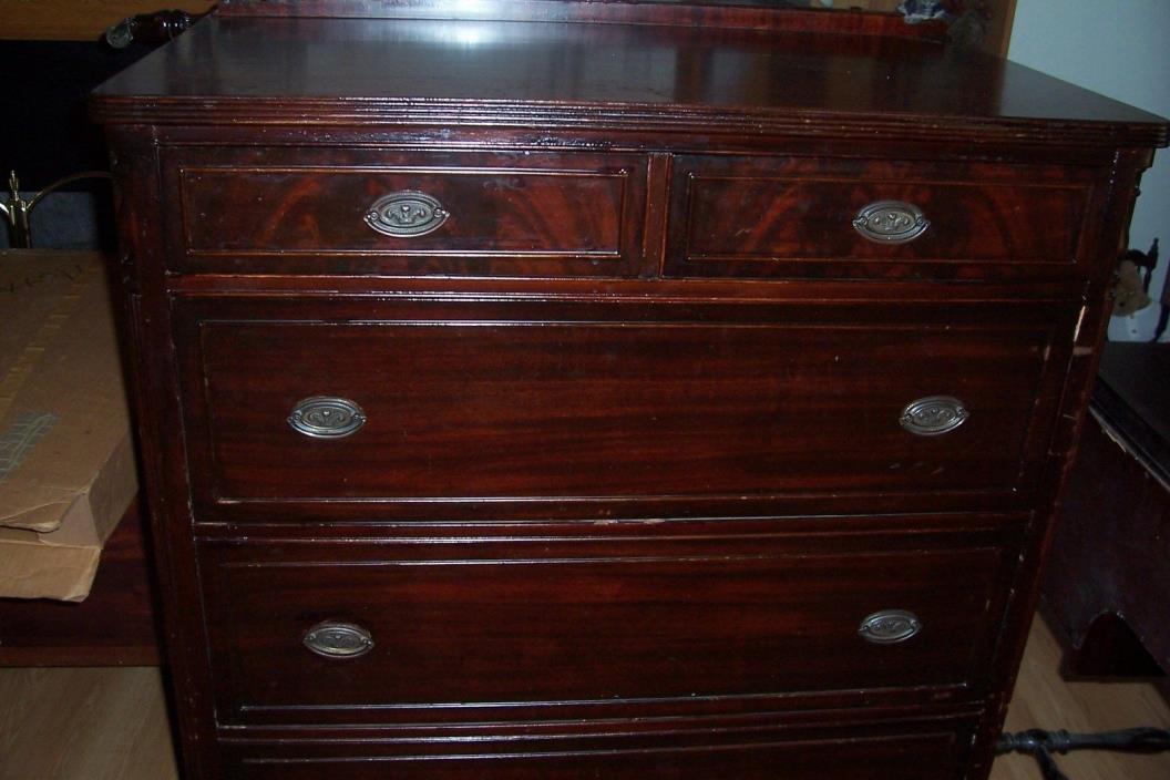 1921 ANTIQUE BEDROOM FURNITURE IN GOOD CONDITION