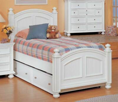 Panel Bed in White Finish [ID 3710562]