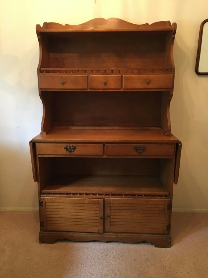NORTHWEST CHAIR CO. MAPLE HUTCH WITH SIDE EXTENSIONS